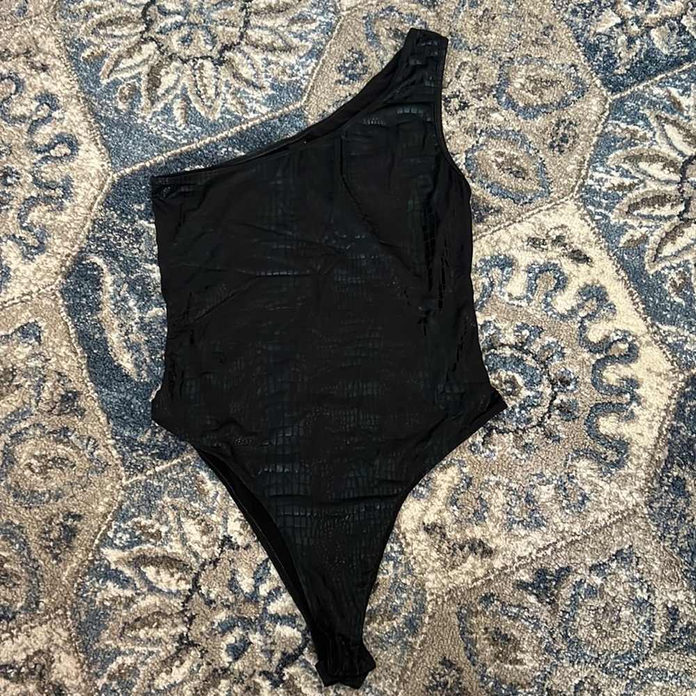 FAUX SNAKESKIN BODYSUIT